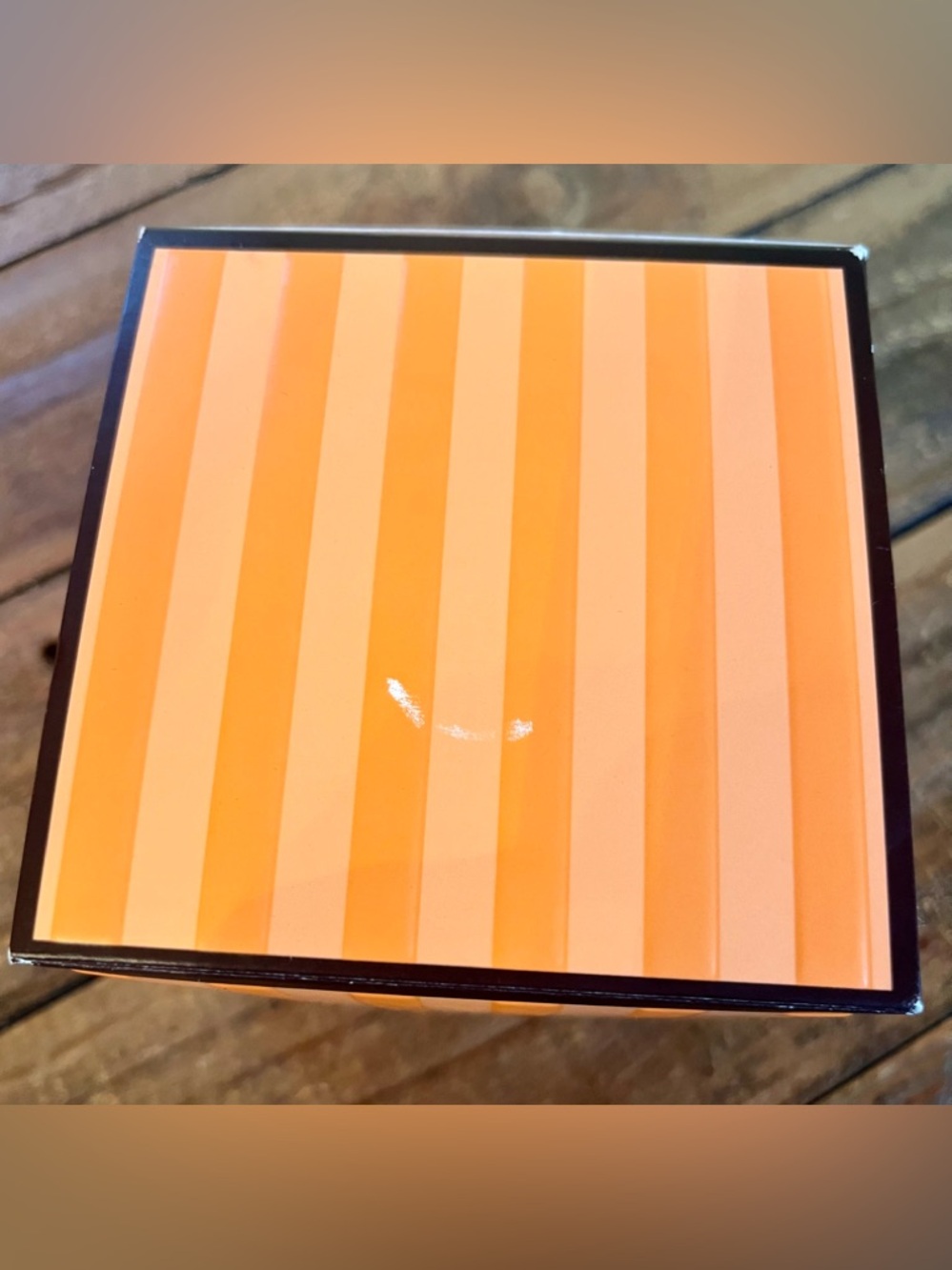 Henri Bendel Sunset Beach Scented Candle - 9.4oz NIB - Picture 2 of 2